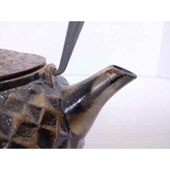 Geometric Pattern Cast Iron Japanese Style Tea or Coffee Pot 5" Tall Pot - Picture 10 of 16